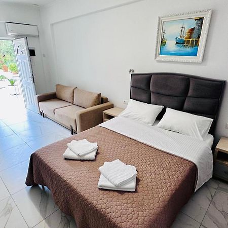 Vangjelis Hotel 希马拉 外观 照片