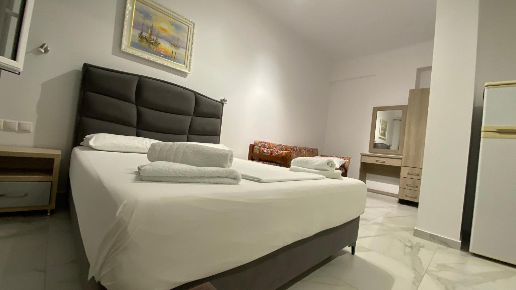 Vangjelis Hotel 希马拉 外观 照片
