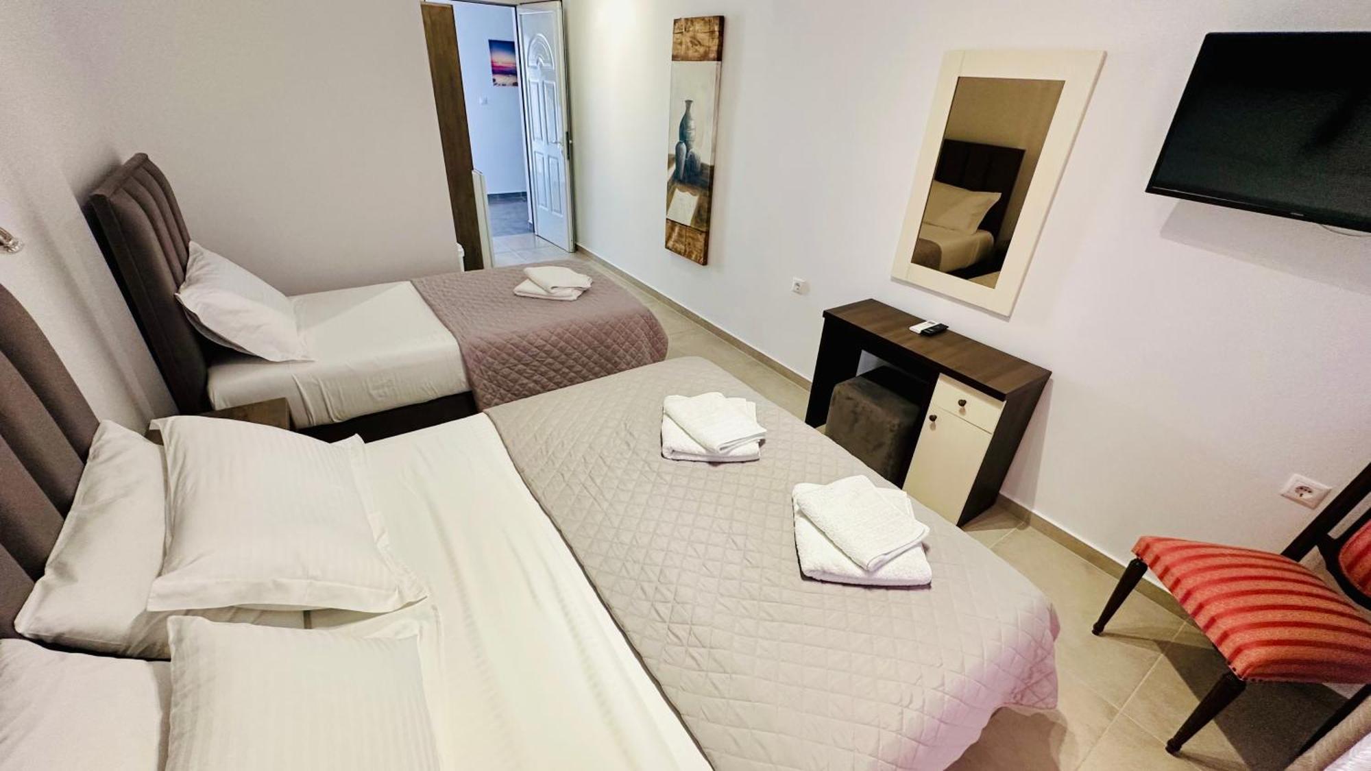 Vangjelis Hotel 希马拉 外观 照片